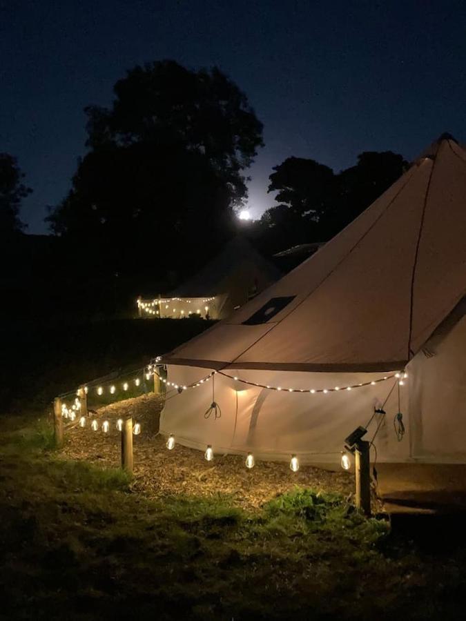 Roaches Retreat Family Glampsite, Rocky Reach Bell Tent With Outdoor Adventures And Campfire Nights Upper Hulme Zewnętrze zdjęcie